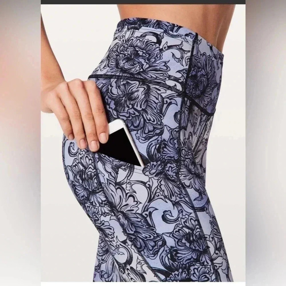 Lululemon Fast & Free Crop II *Nulux 19" Hanakotoba Starlight Multi Size 4 - Picture 8 of 9